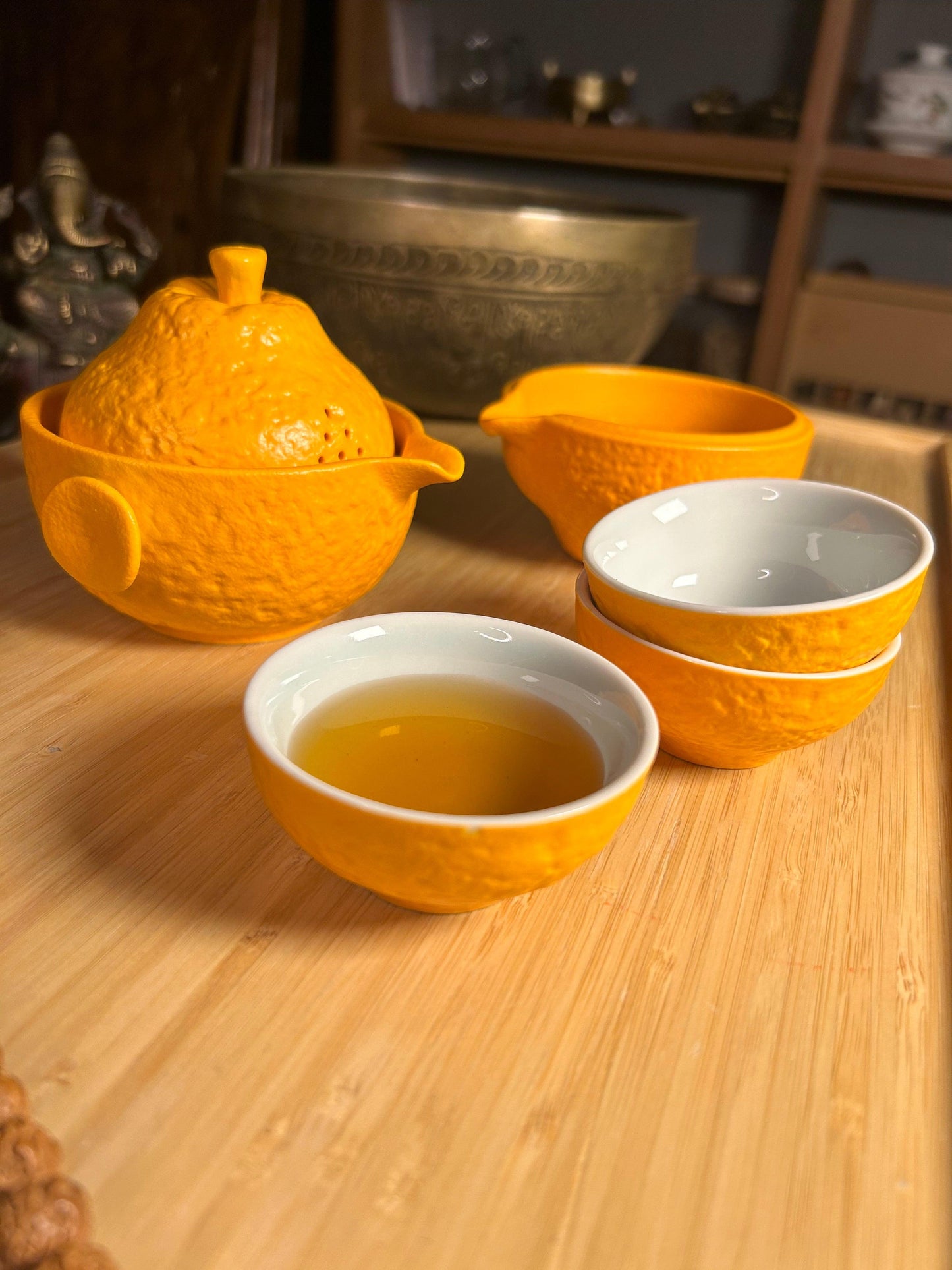 Citrus Bloom porcelain gaiwan 100 ml, white citrus texture, side view - Gaba Tea House