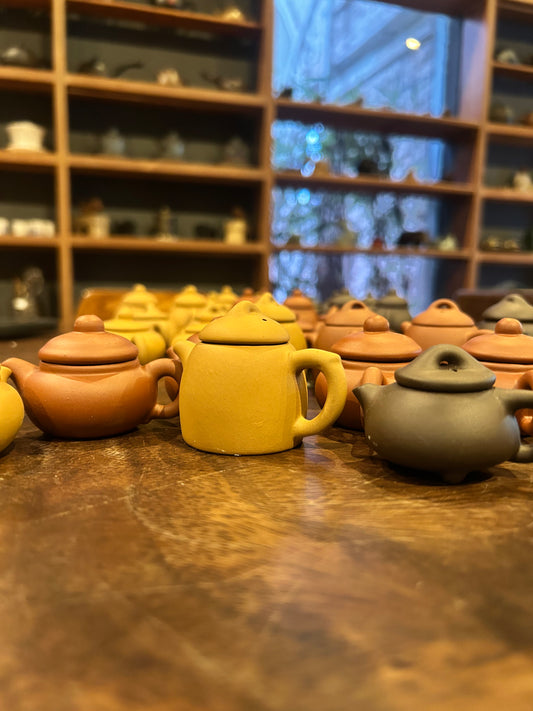 Mini Teapots Clay