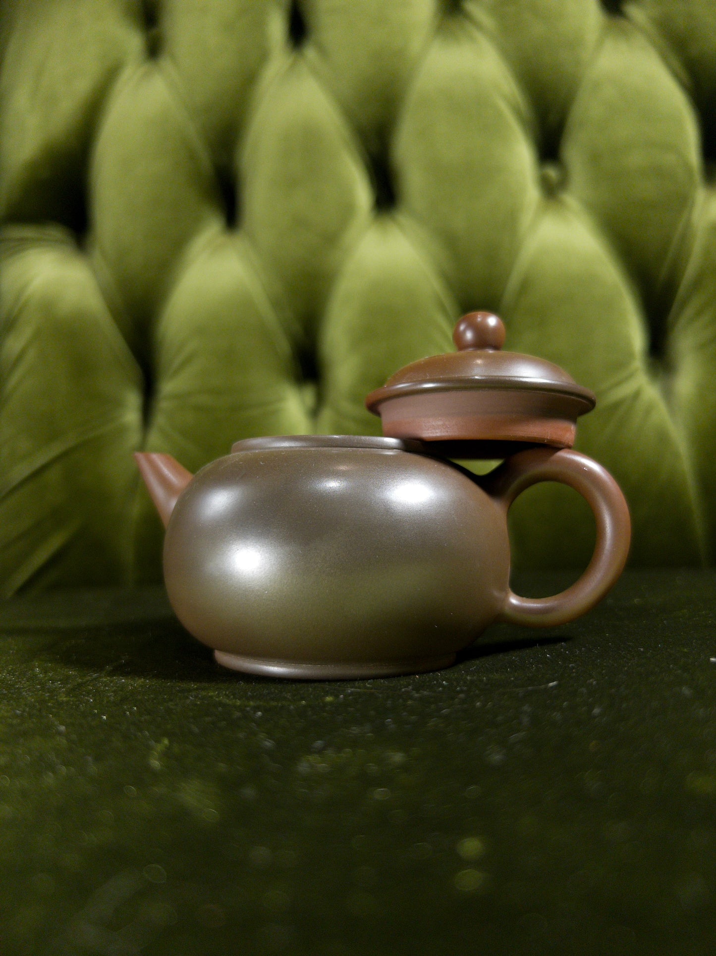 Still Ember Teapot – 100 ml  - Yixing zisha clay Teapot