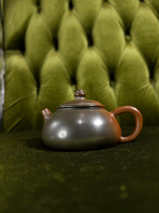 “Amber Shadow” | 100 ml – Yixing Teapot