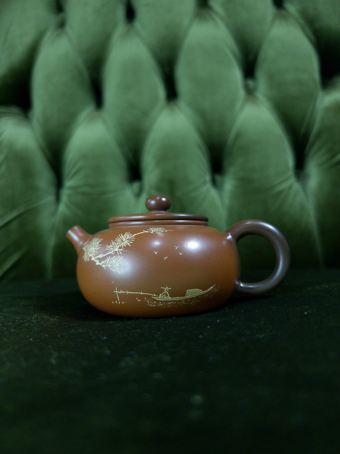 “Tranquil Script” Teapot – 130 ml – Yixing Teapot