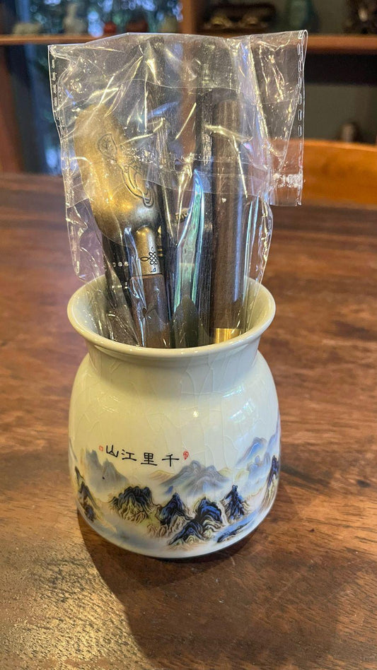 Mountain Grace: Handcrafted Ceramic Brush Holder