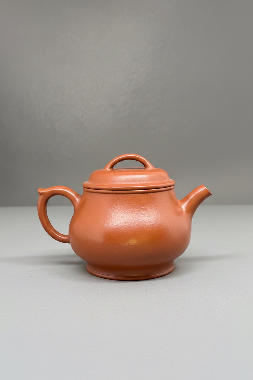 Orange Yixing clay teapot 90 ml