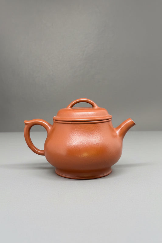Orange Yixing clay teapot 90 ml