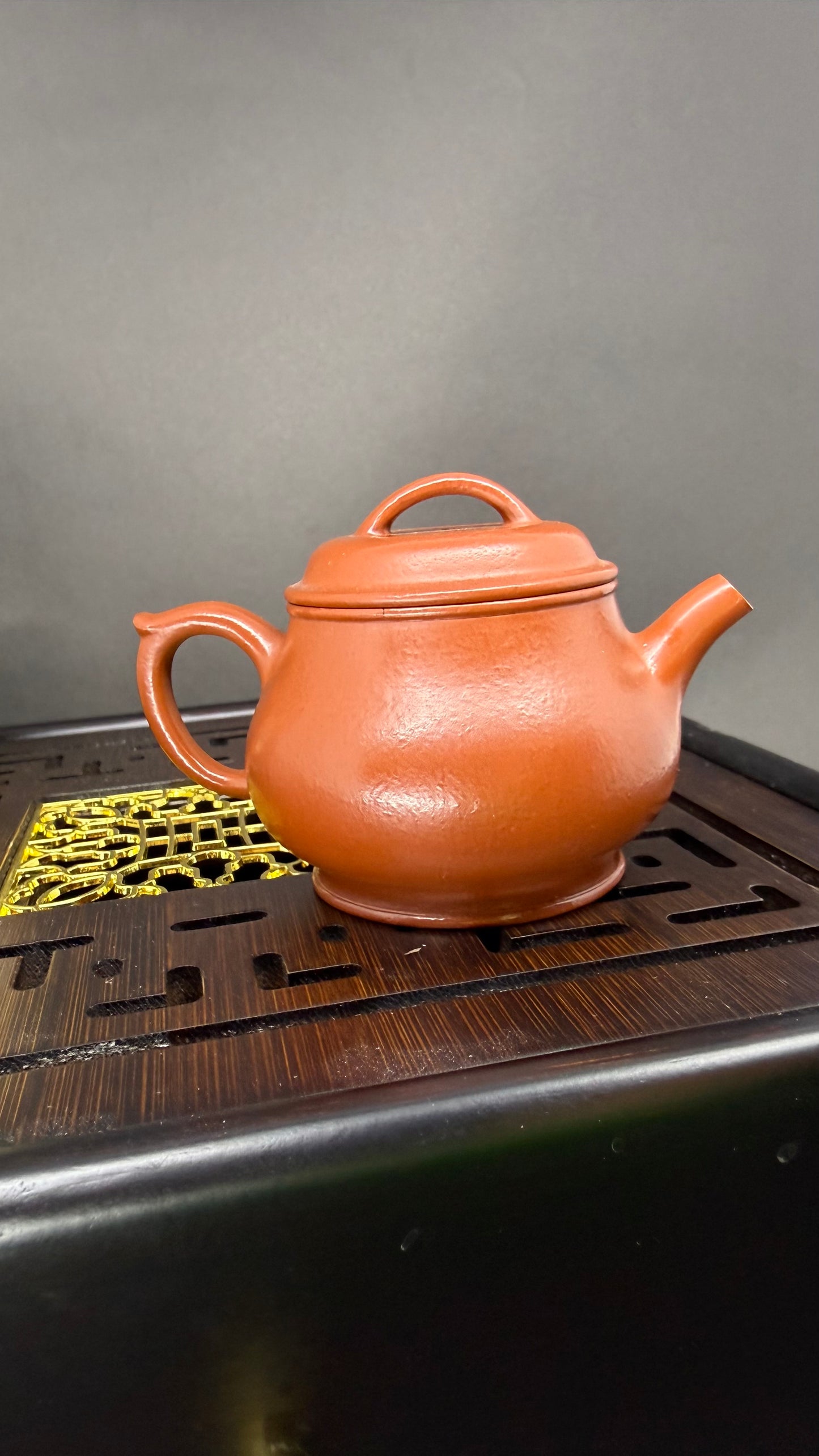 Orange Yixing clay teapot 90 ml