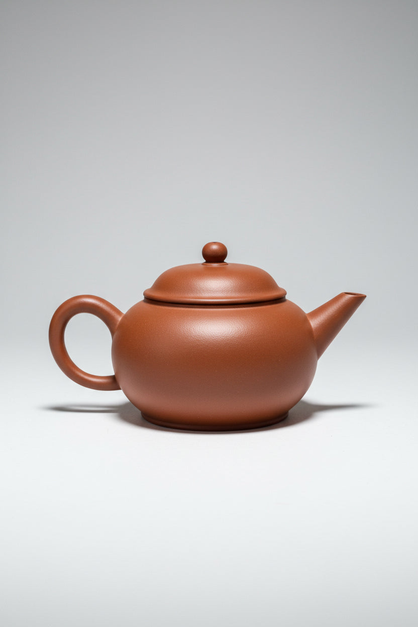 “Reddish Yixing clay teapot 150 ml