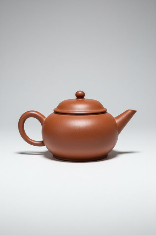 “Reddish Yixing clay teapot 150 ml