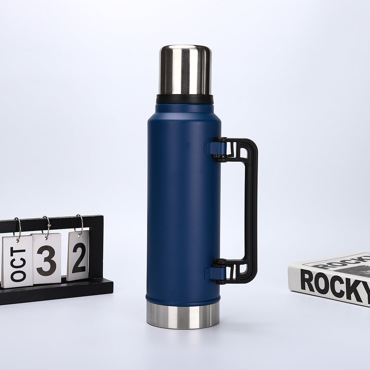 Vacuum Insulated Stainless Steel Travel Bottle – 304 Double-Layer, Large Capacity Thermos