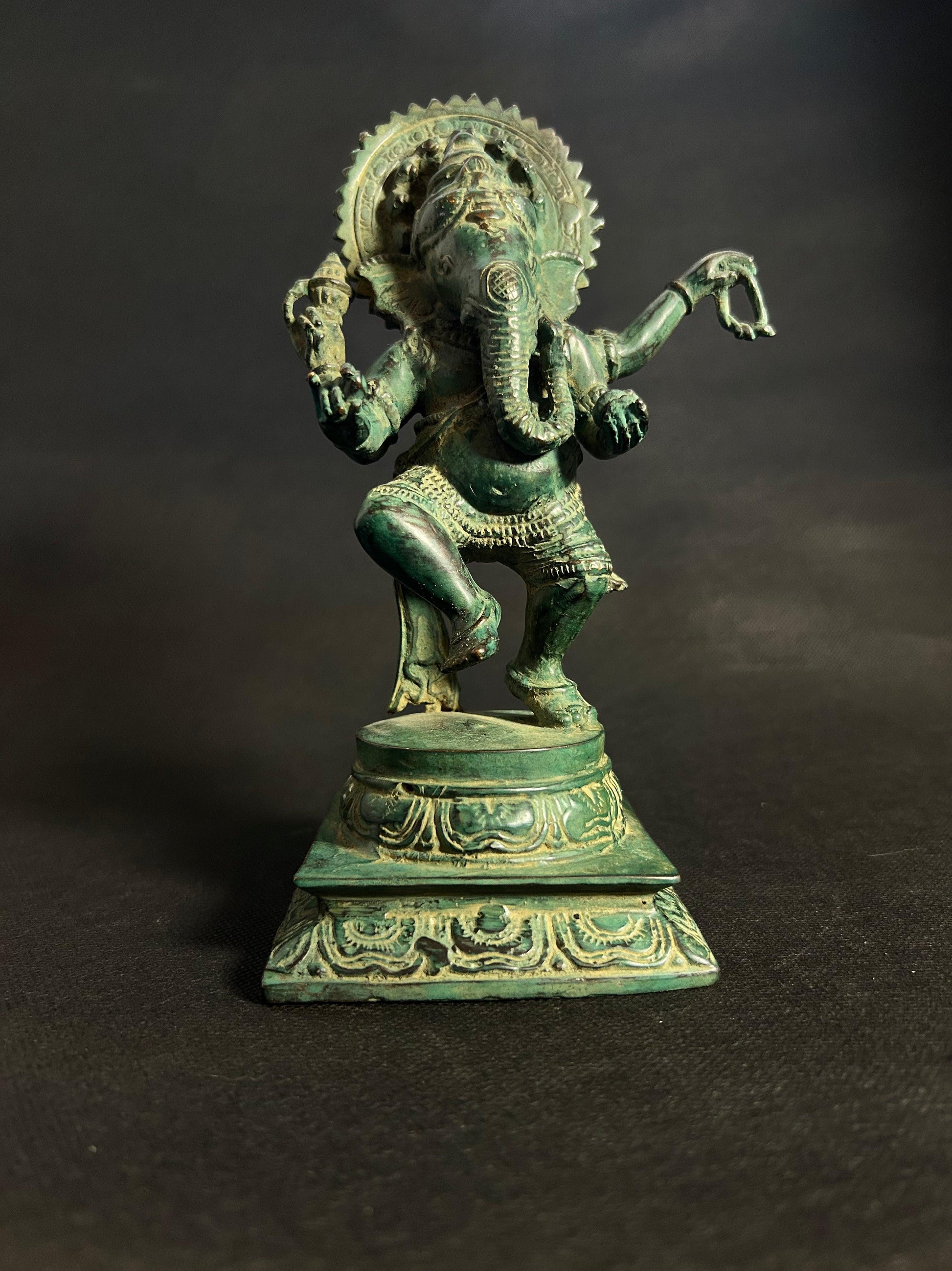 Dancing Emerald Ganesha – A Symbol of Prosperity - Gaba Tea House